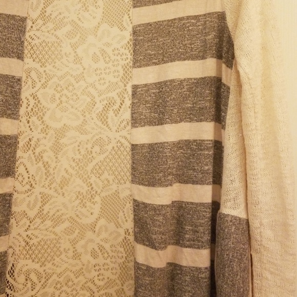Paper Crane Lace/striped cardigan - Picture 4 of 4